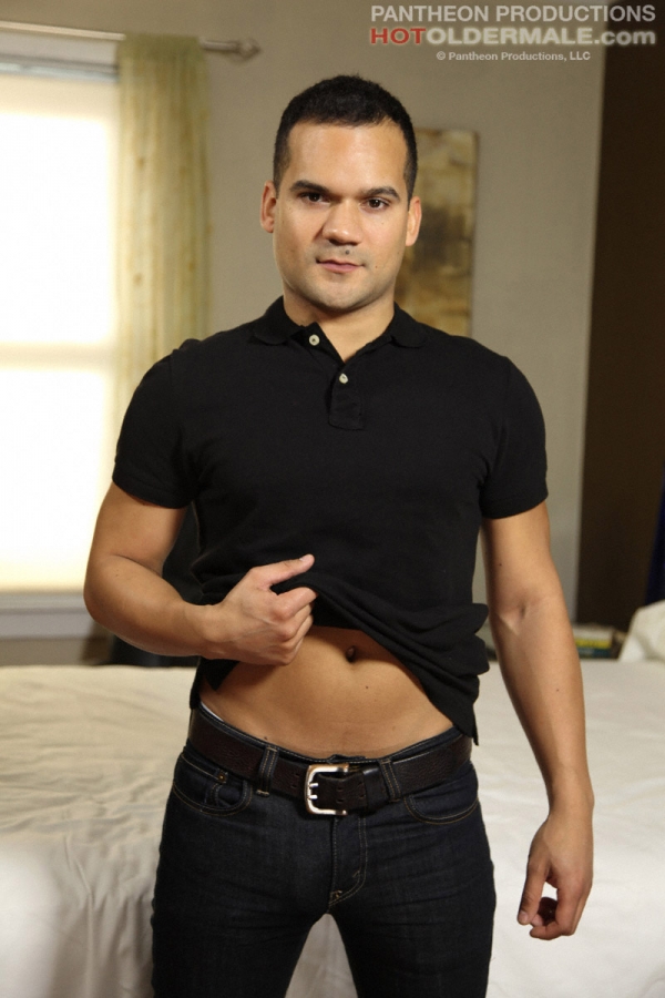 600px x 900px - Mature latin macho Tony Vega shows his uncut cock by Hot Older Male